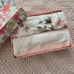 Galabloomer Baby's Dusty Pink And Flower Print Blanket Set Of 2